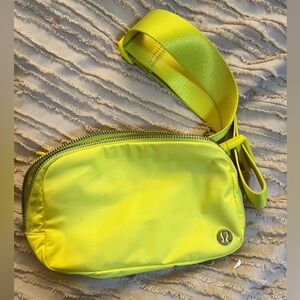 Authentic Lulu Lemon everywhere belt bag. Neon Yellow color.
